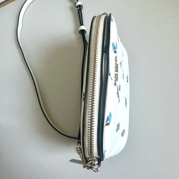 EUC Kate Spade Spencer Dainty Bloom Small Dome Crossbody - Picture 10 of 14